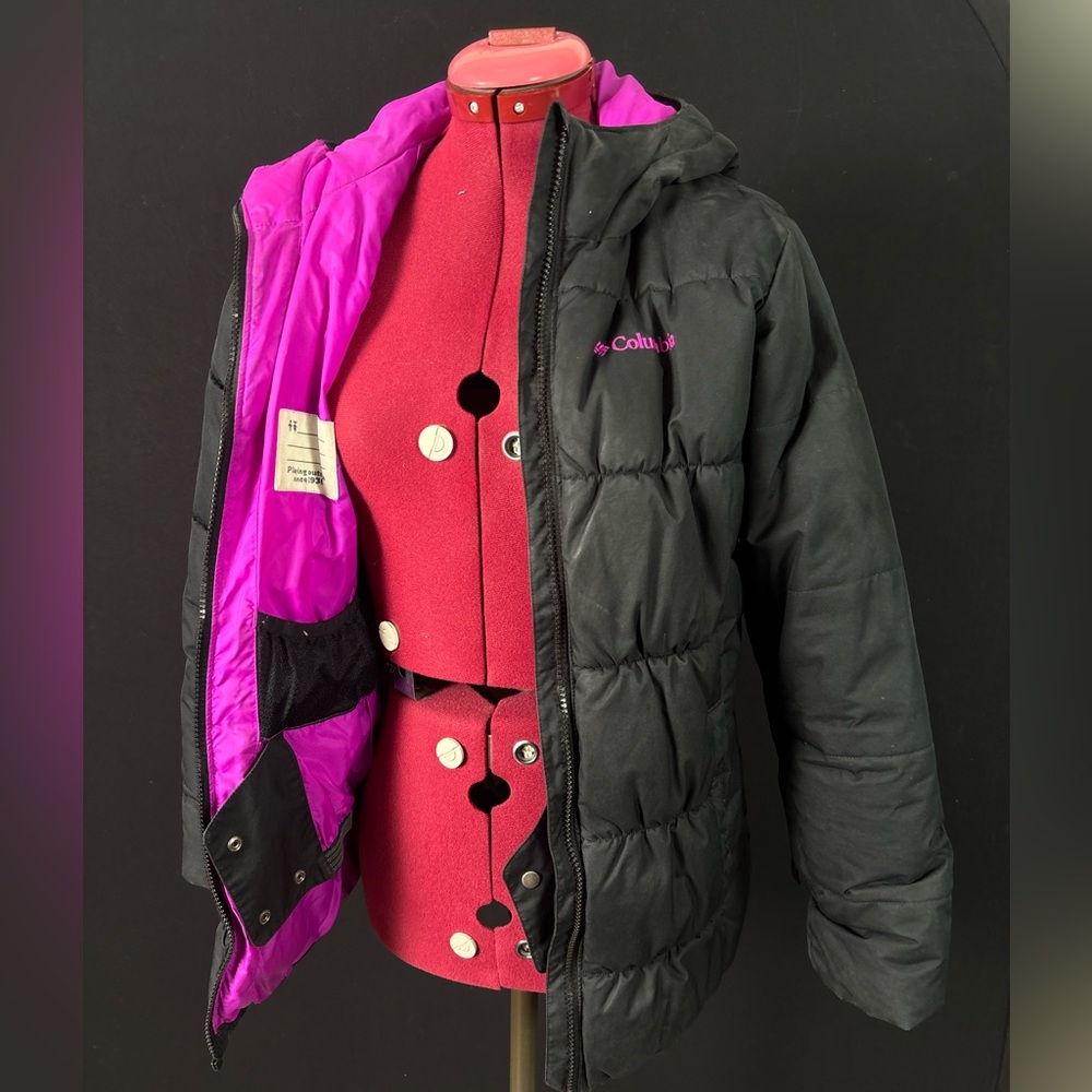 Columbia Kids Puffer/Ski Jacket in Black and Fuchsia